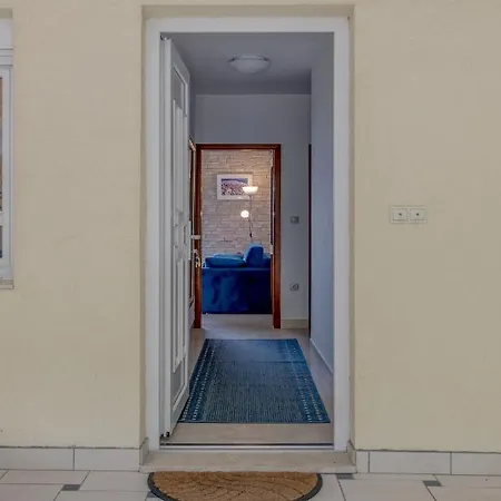 Mirta A Appartement
